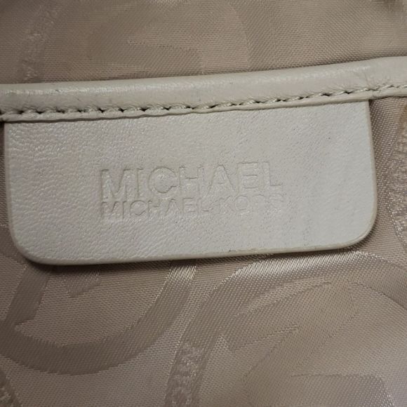 Micheal 💕💕 Kors Cream Soft Leather Bag - Picture 13 of 16